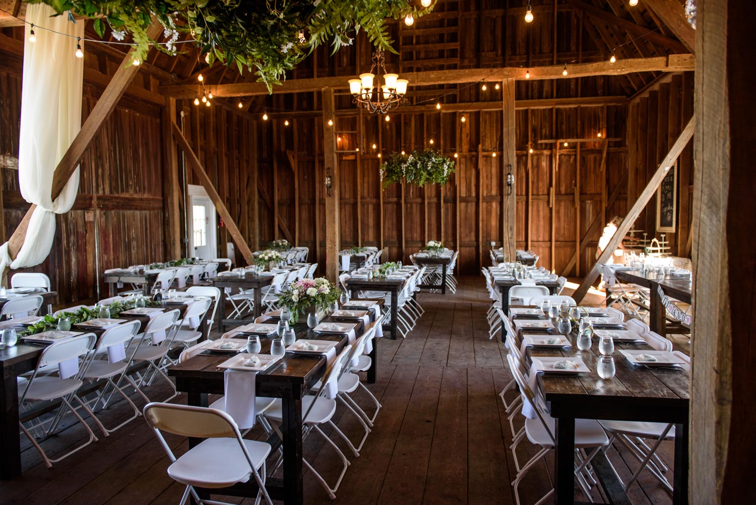 centennial barn - michigan wedding venues