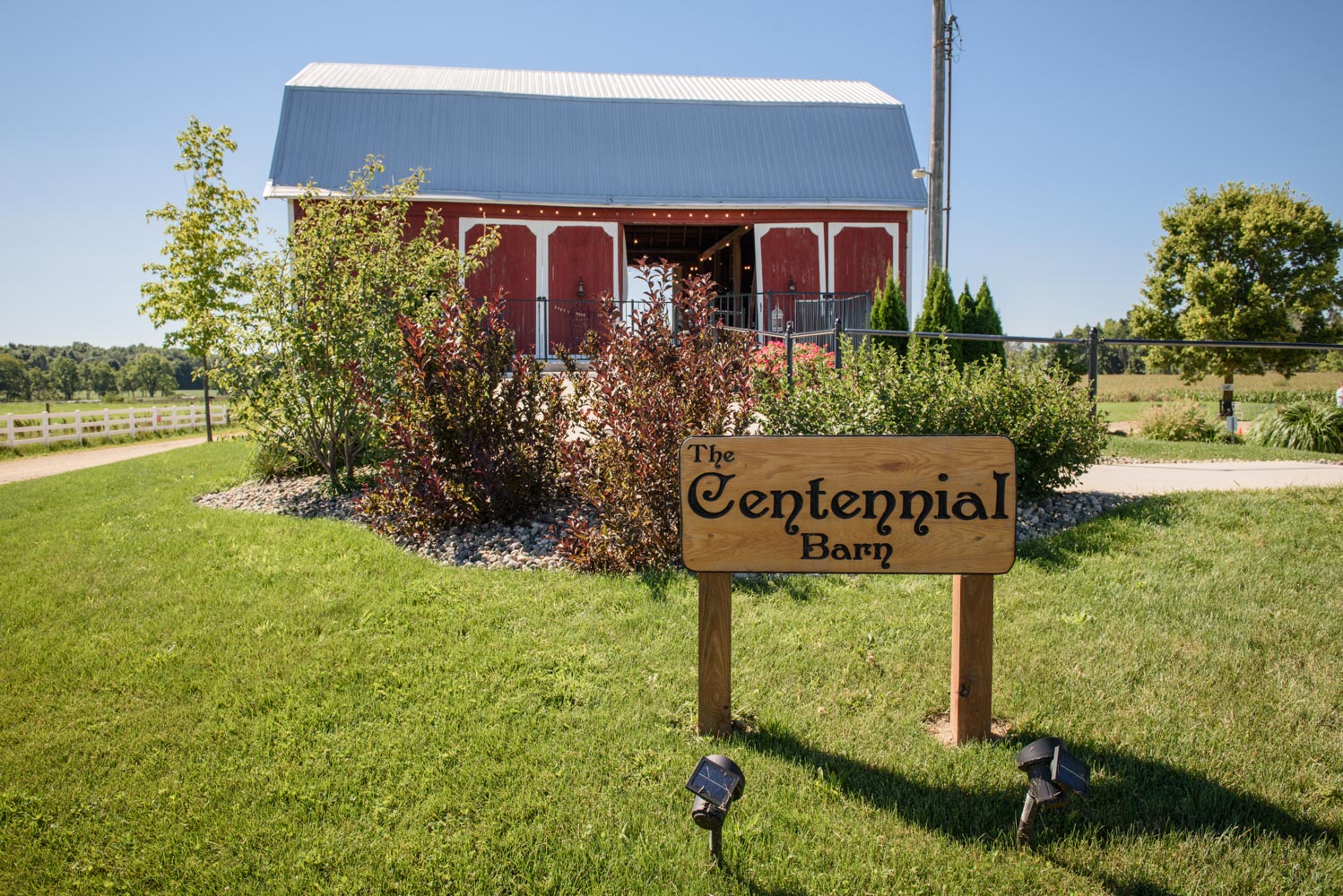 centennial barn - michigan wedding venues