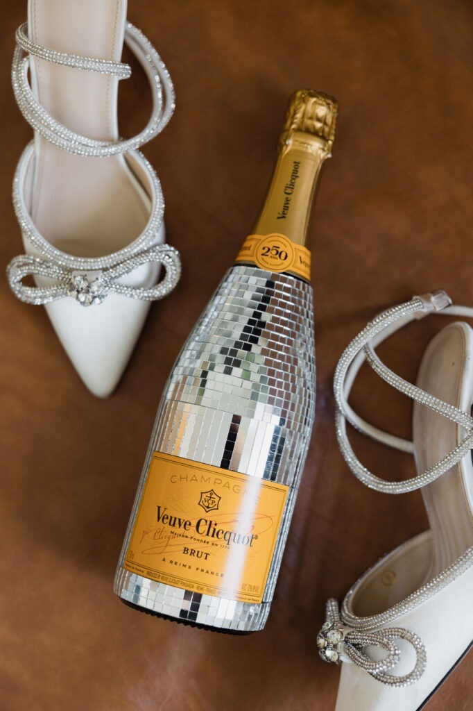 how much to budget for wedding alcohol