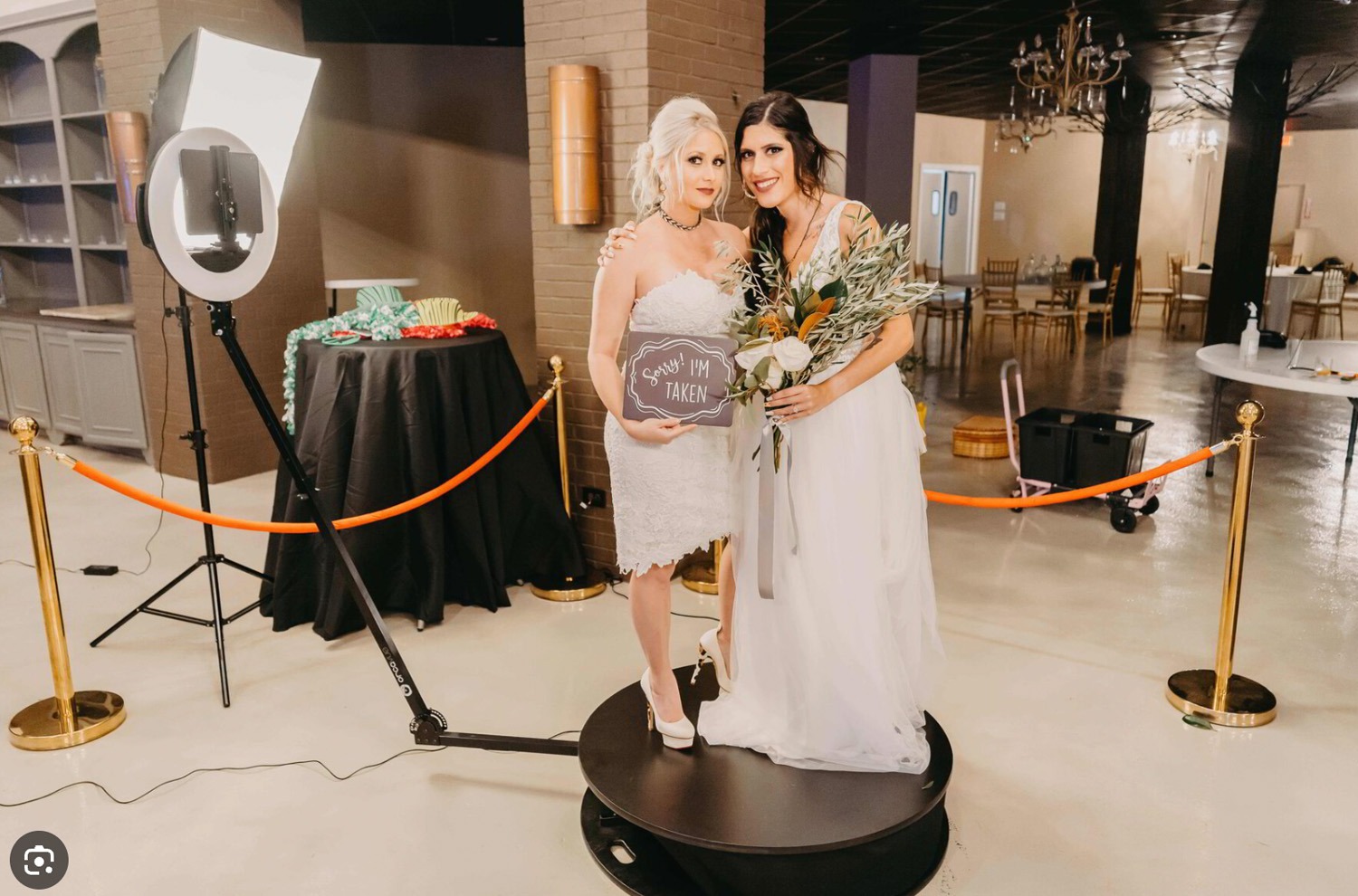 glitter booth