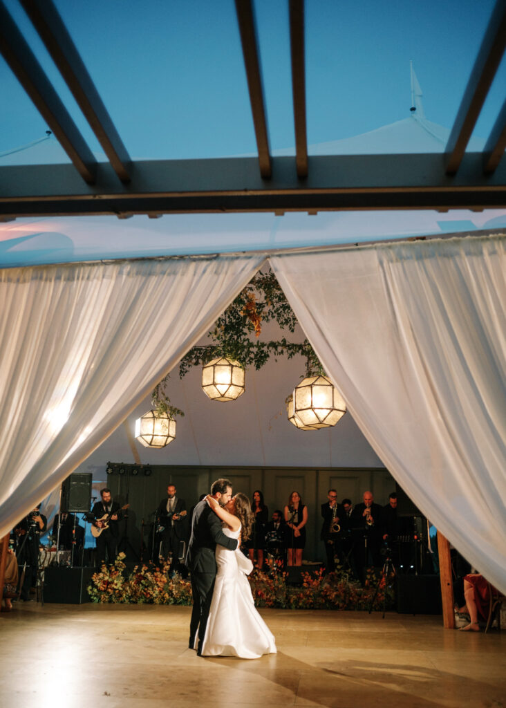 Adding Mood Lighting to Your Wedding Reception