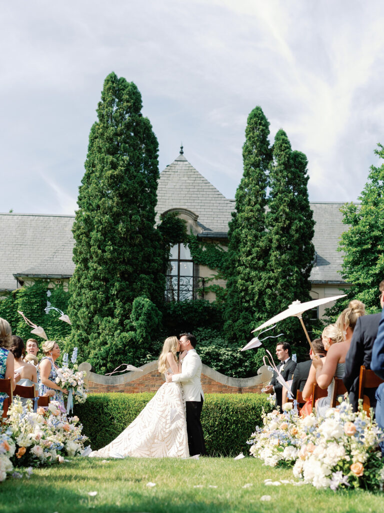 Destination Wedding Guide for Michigan