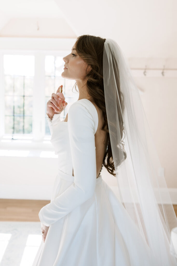 How to Choose Your Wedding Day Hairstyle