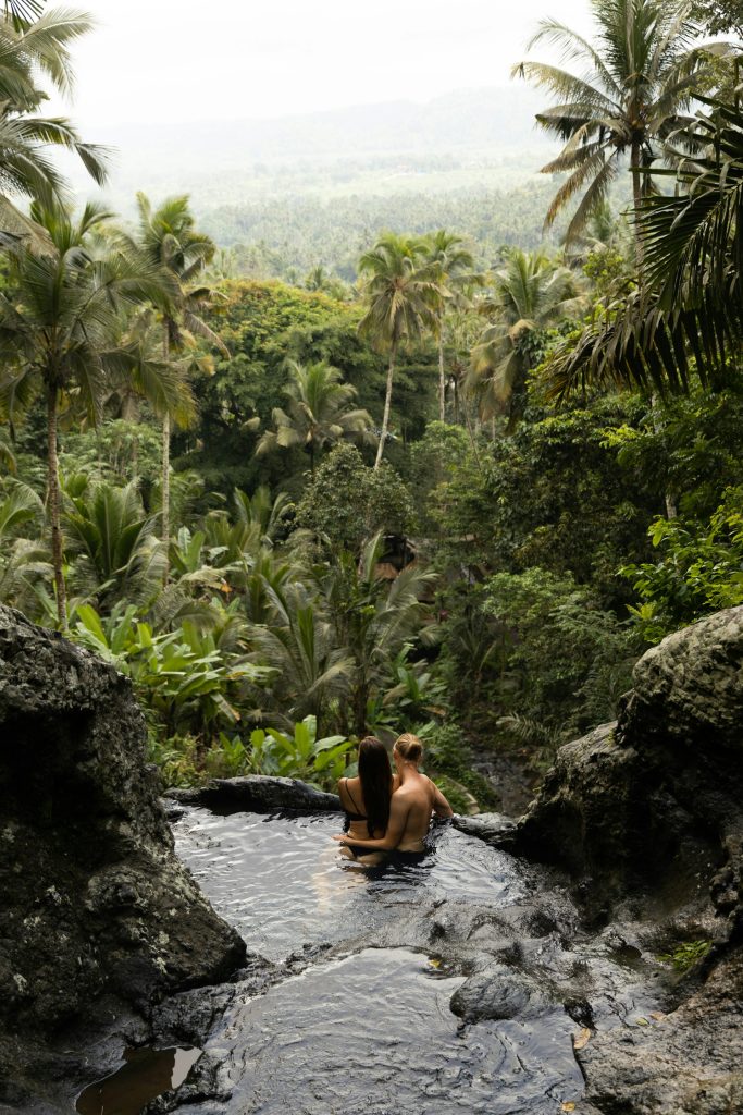 How Much Should Couples Budget for Their Honeymoon?
